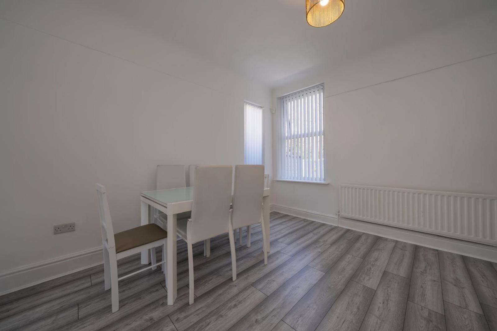 Stylish 3-bed Near Lfc & Efc Stadiums * Liverpool