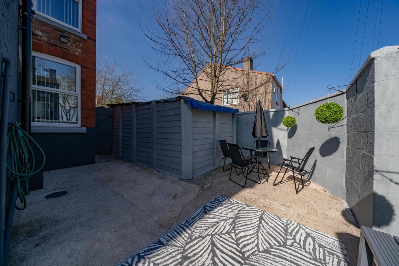 Stylish 3-bed Near Lfc & Efc Stadiums Liverpool
