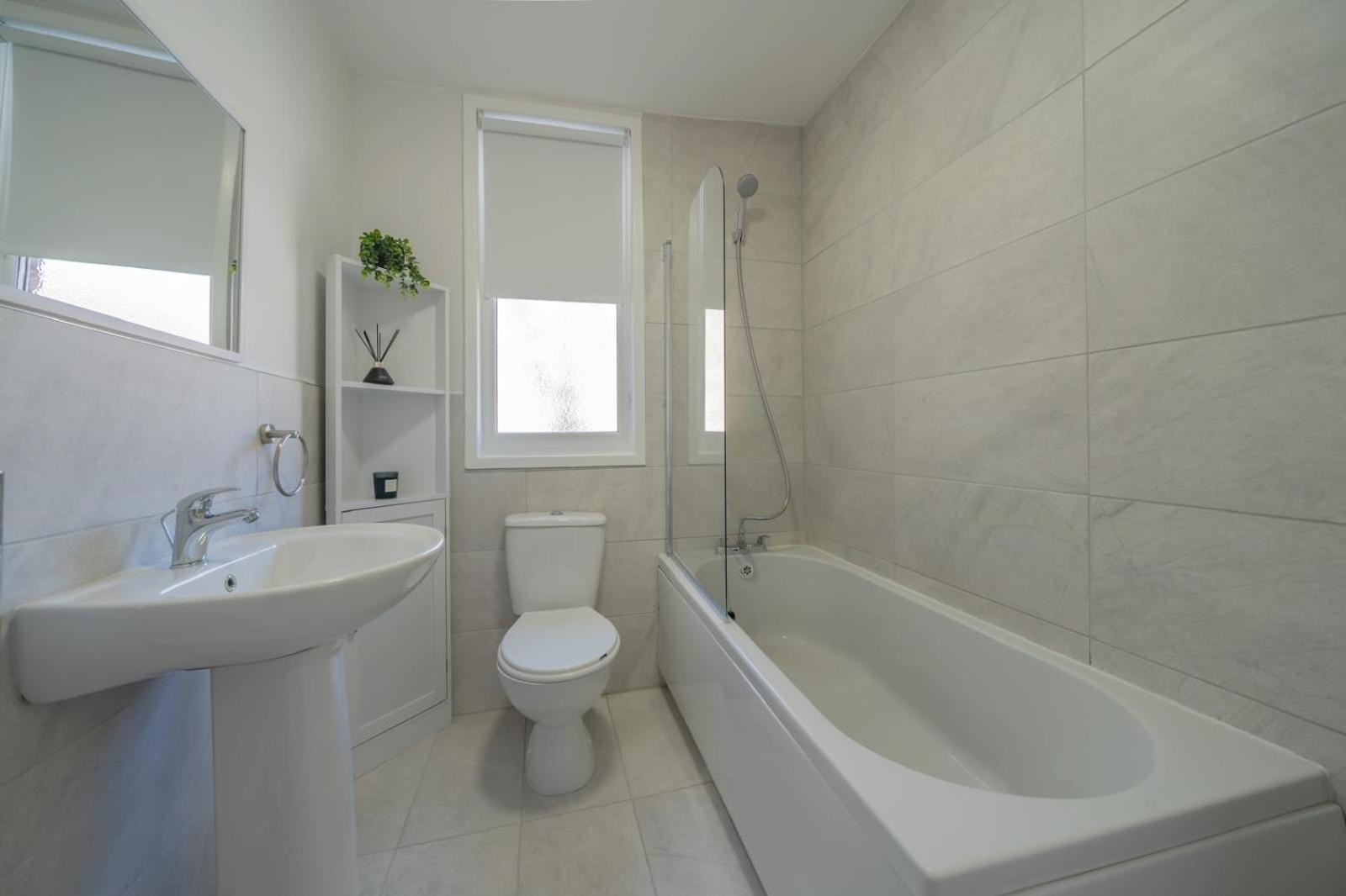Stylish 3-bed Near Lfc & Efc Stadiums Holiday home *
