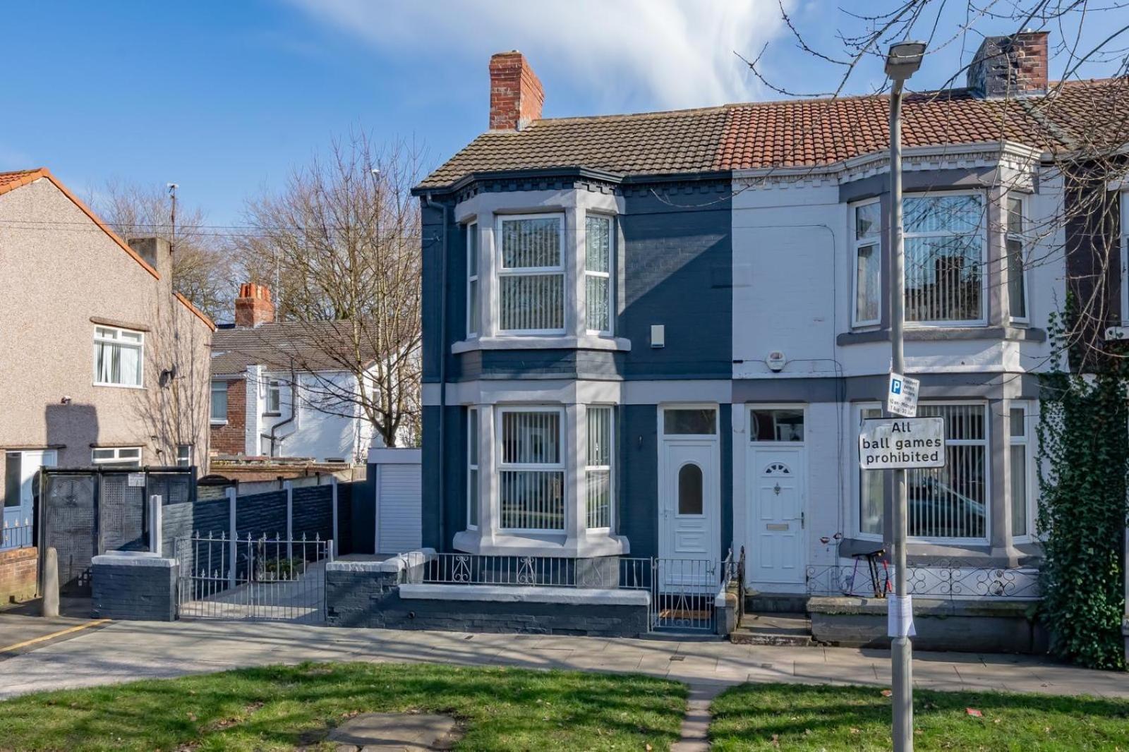 Stylish 3-bed Near Lfc & Efc Stadiums Liverpool