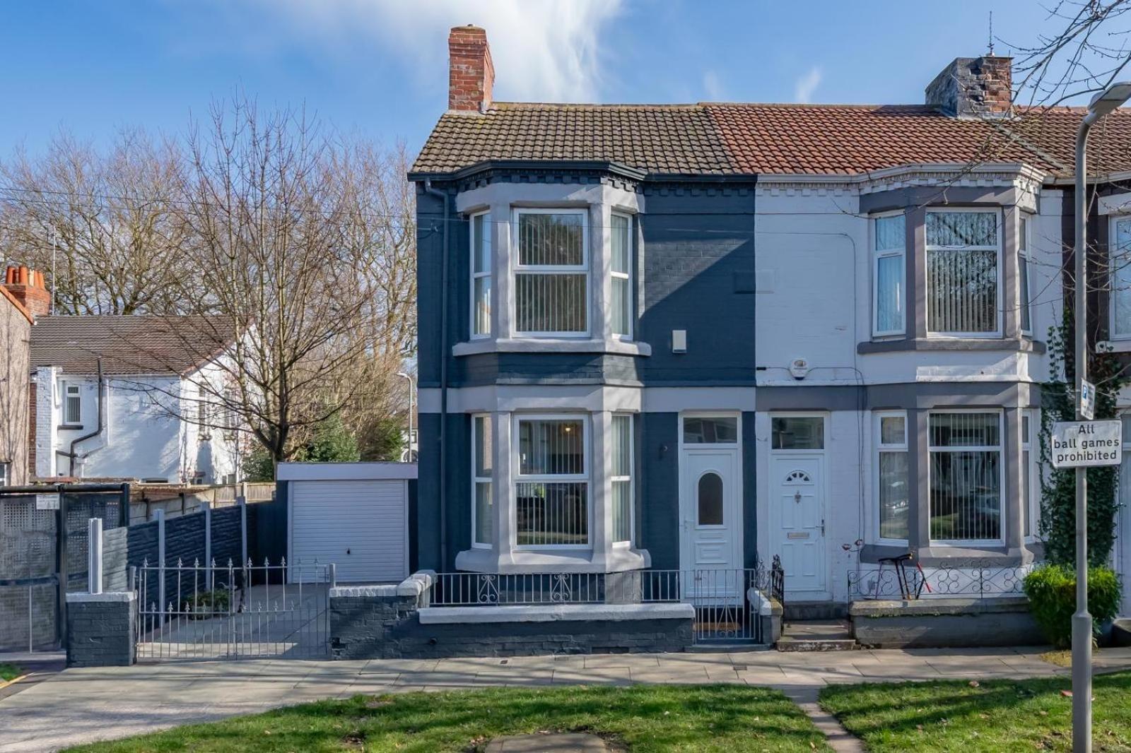 Stylish 3-bed Near Lfc & Efc Stadiums